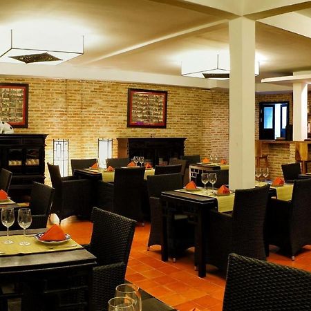 Villa Silk Road Hotel พนมเปญ ภายนอก รูปภาพ