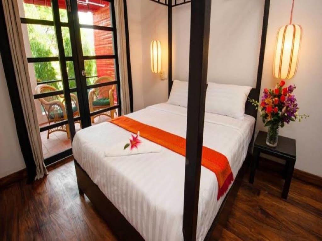 Villa Silk Road Hotel พนมเปญ ภายนอก รูปภาพ