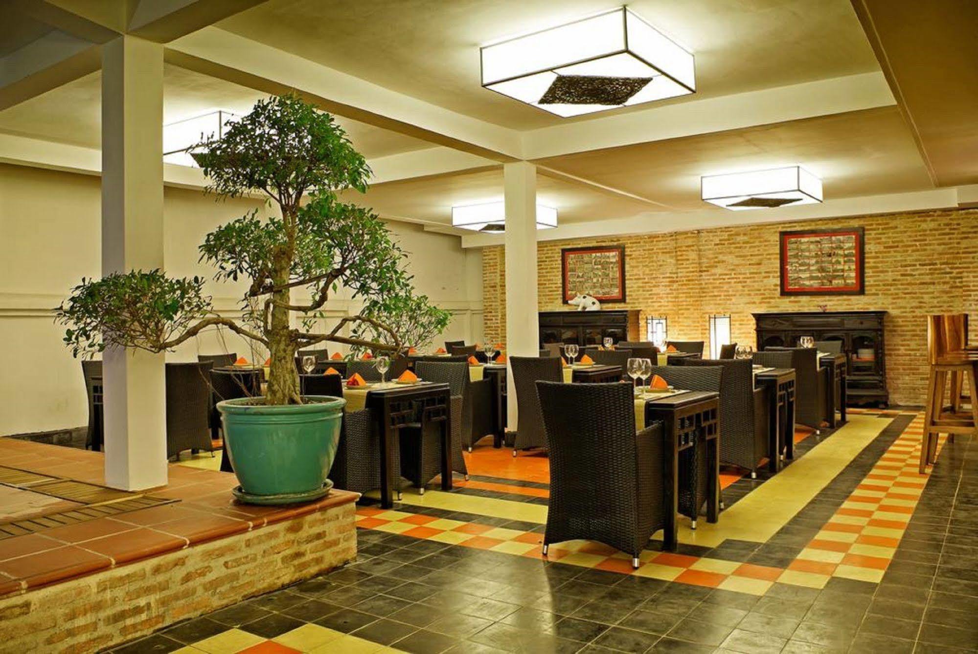 Villa Silk Road Hotel พนมเปญ ภายนอก รูปภาพ